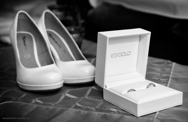 Trauringe und Brautschuhe