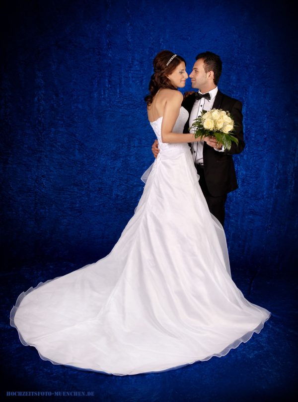 Brautpaar beim Hochzeit - Shooting im Studio Wagner, München