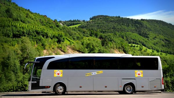Mit dem Hochzeitsbus durch Italien