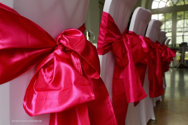 Deko für Hochzeitsstühle