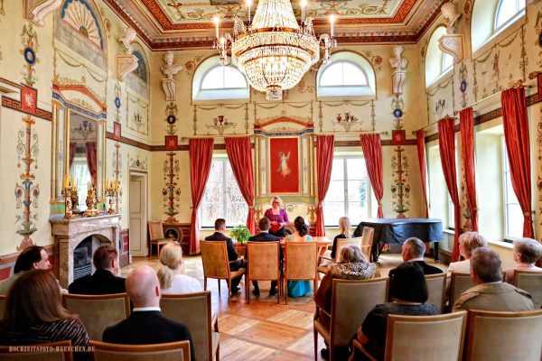 Standesamtliche Trauung im Schloß Ismaning